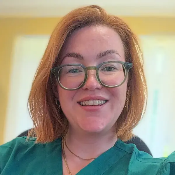Dr Roz Hallewell